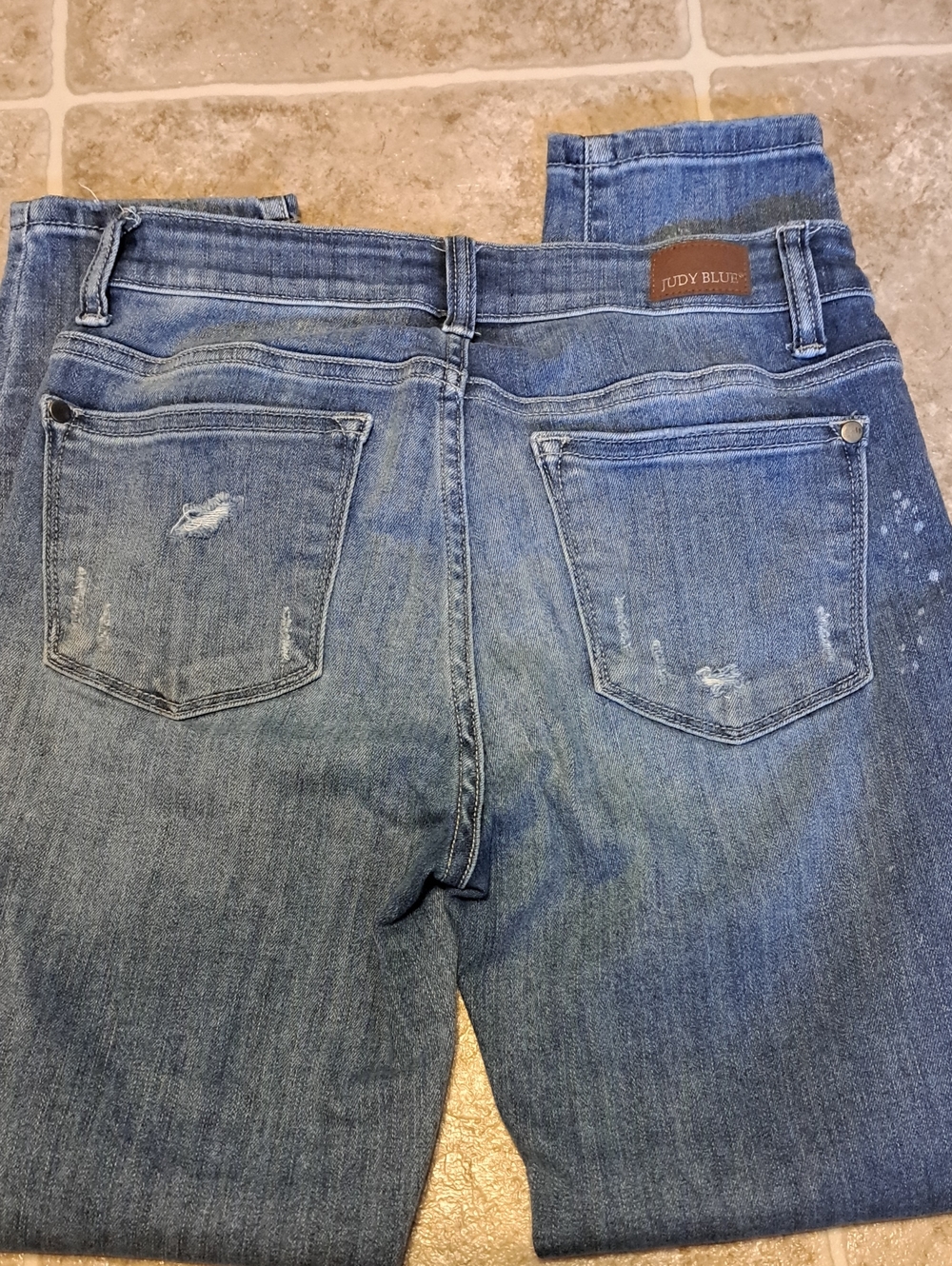 Judy Blue Medium Wash Distressed Skinny Jeans. Size 7/28. - Picture 13 of 13